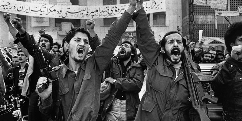 1979, in Iran rientra Komeini