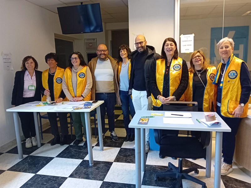  I Sindaci e gli amministratori dei Comuni di Pontassieve e Pelago insieme ai volontari del LIONS club Pontassieve-Stibbert