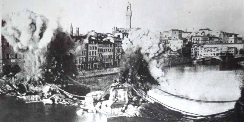 1944, la distruzione dei ponti di Firenze