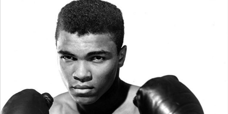 2016 - Addio a Cassius Clay