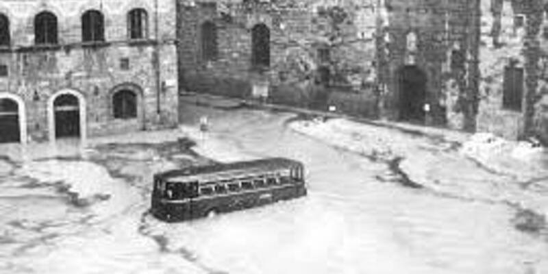 1966 - L'Arno esonda a Firenze