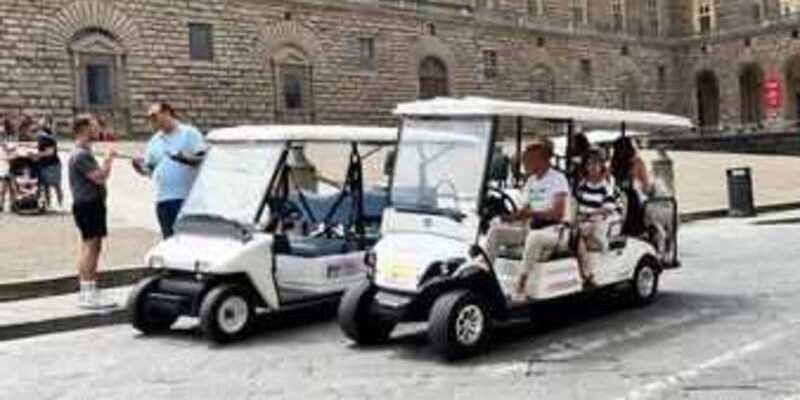 mezzi elettrici in piazza Pitti
