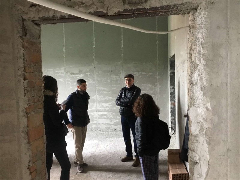 Un momento del sopralluogo al cantiere