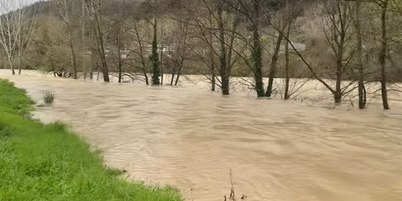 Sieve in piena nel Comune di Pelago
