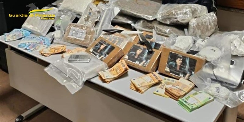 Il materiale sequestrato