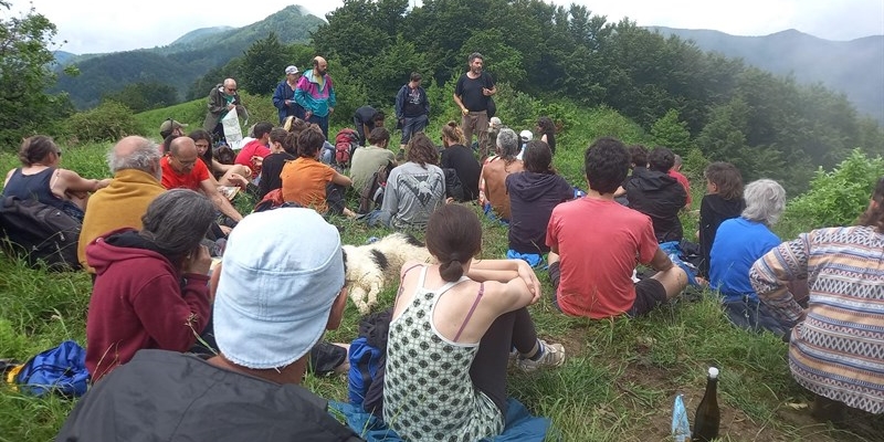 Marcia del 10 giugno 2023  in difesa del Monte Giogo di Villore