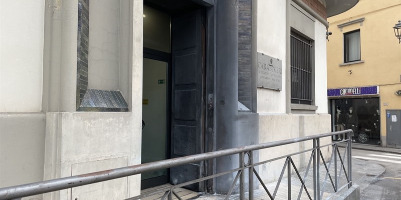 L’ingresso della Caserma dei Carabinieri