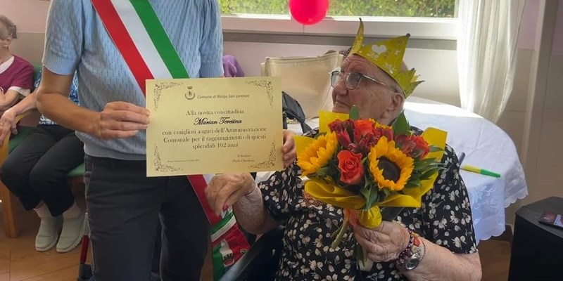 La centoduenne Marian Teresina, presso la RSA Giotto nel giorno del suo compleanno 