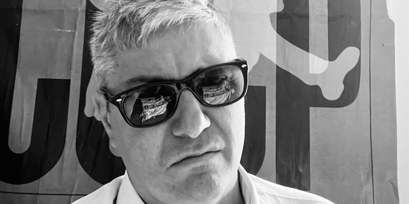 Il post choc su Meloni travolge Vaglia: bufera politica e silenzi imbarazzanti