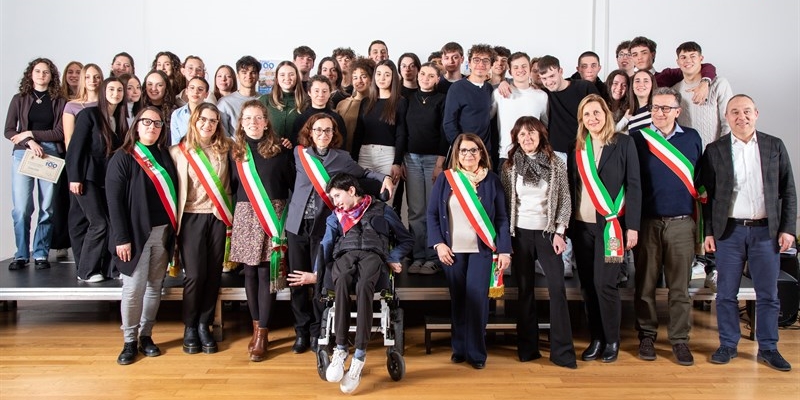 "Ragazzi 100 e lode" a Pontassieve: una festa per il merito e l’impegno dei giovani allo studio - 2025