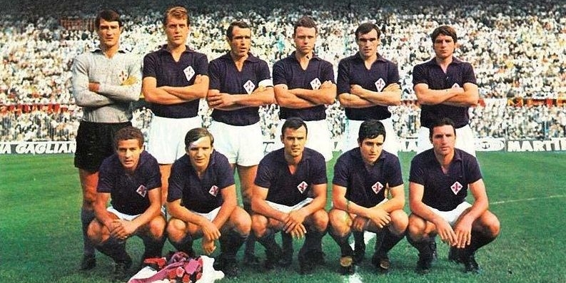 Una formazione della Fiorentina  del 1965/66