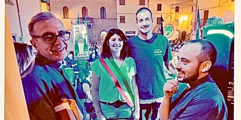 Da sinistra don Luciano Marchetti, il vice sindaco Cristina Becchi,  Claudio Vozza e  don  Francesco Alpi. 