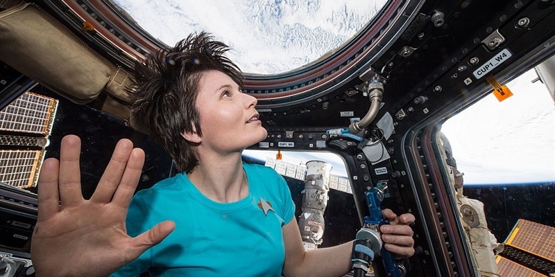2022 - E' italiana la prima donna a passeggiare nello spazio