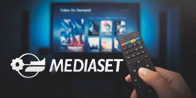 Mediaset rimanda le nuove fiction, decisione inaspettata: quando andranno in onda