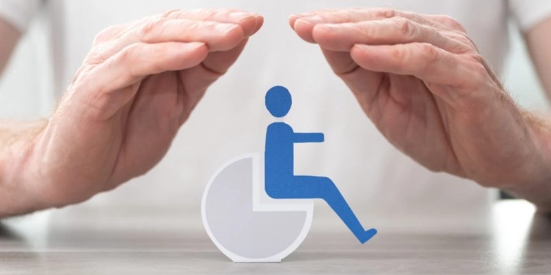 Legge 104, si possono richiedere altri 1.200 euro ogni 3 mesi: solo con questi requisiti