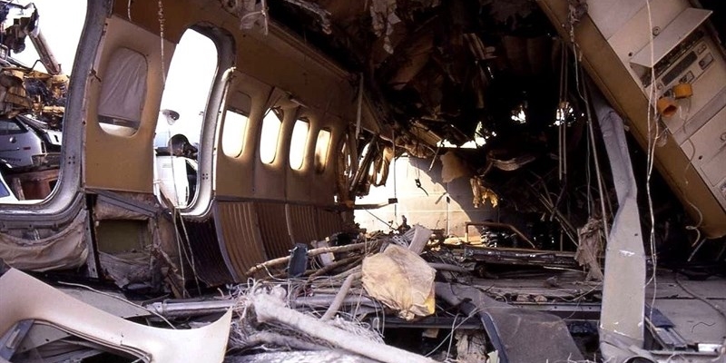 1978, l'interno della cabina del Dc9 del disastro aereo di Punta Raisi