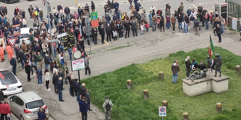 Cerimonia in Piazza Martiri della Libertà