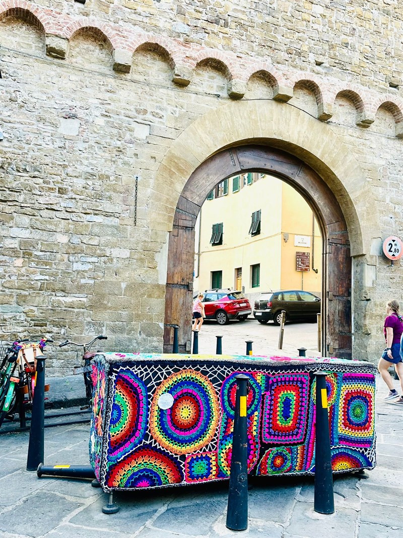 L'installazione di street arti di Vania Focardi