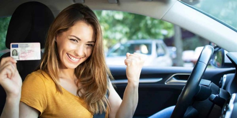 In arrivo 3000 euro gratis per chi ha la patente B: l’occasione che tutti stavano aspettando