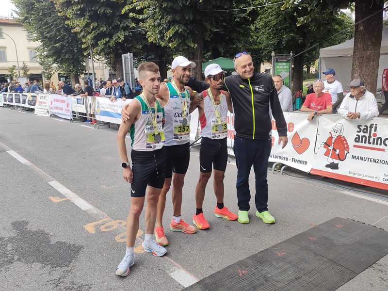 I primi tre arrivati con il dirigente Gabriele Sargenti