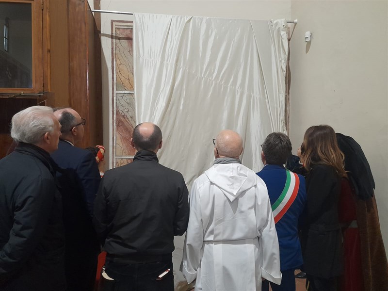 Un momento della sveltatura