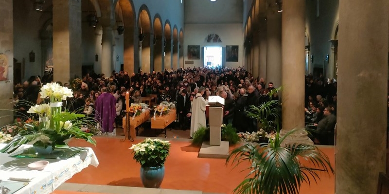 Funerale a Borgo S. Lorenzo