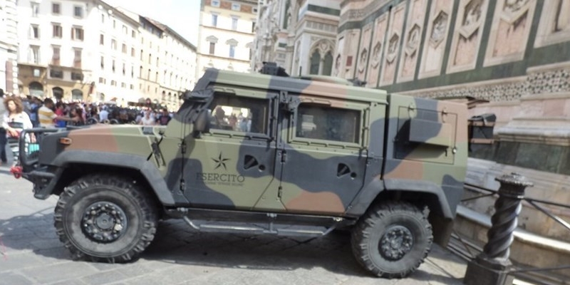 Militari in più a Firenze