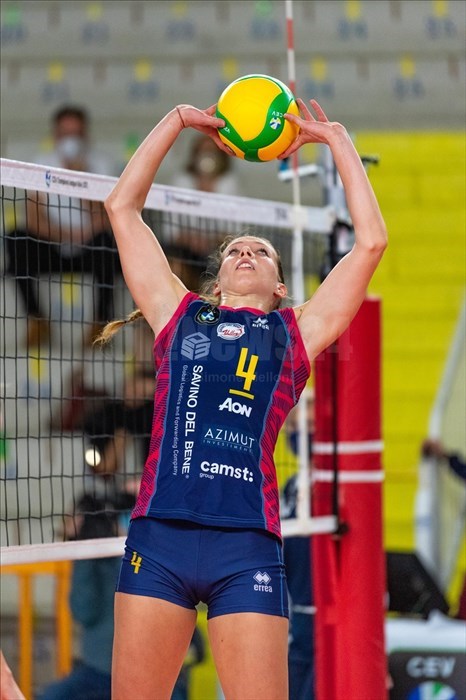 La palleggiatrice del Savino del Bene Scandicci Ofelia Malinov (4).