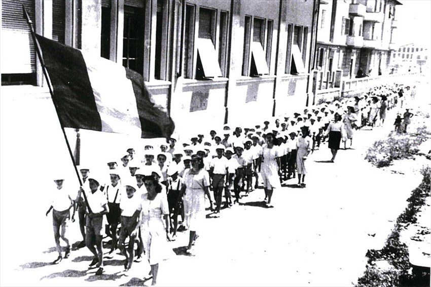 L’inaugurazione del  plesso scolastico dopo la seconda guerra mondiale.