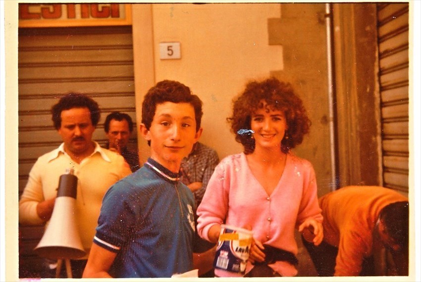 1983 – Wiliam Issori il primo vincitore del Trofeo “Giovannini” con Maria Chiara Vitartali, miss corsa.