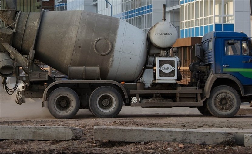 Un camion betoniera. Foto di repertorio
