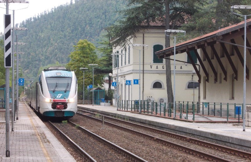 Un treno alla stazione di Vaglia, foto di repertorio