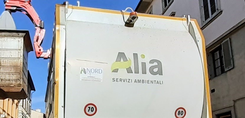 un mezzo di Alia