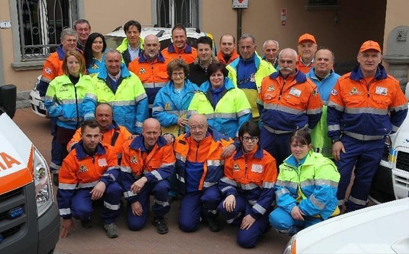 Alcuni volontari della Misericordia di Firenzuola