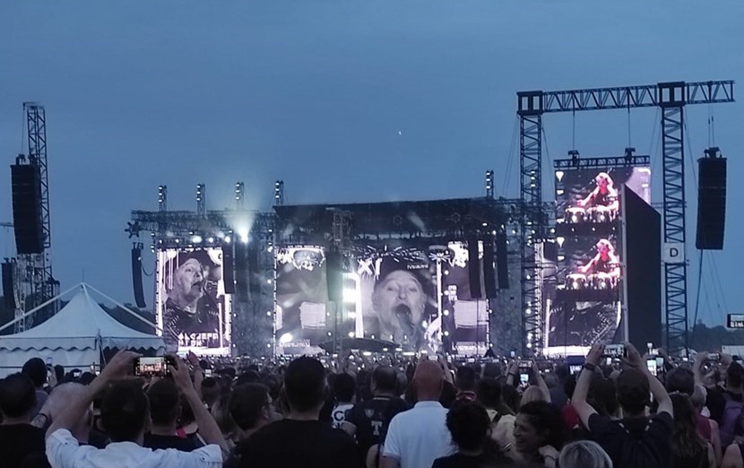 Vasco Rossi Firenze. 63 mila fan in delirio