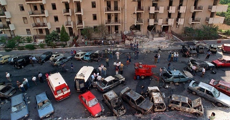 1992, via D'Amelio pochi minuti dopo l'attentatato