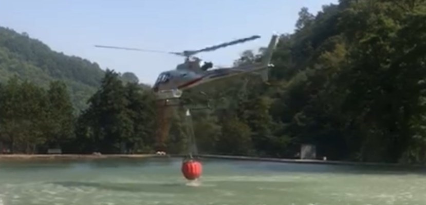 L'elicottero della Regione rifornisce al Mulinuccio