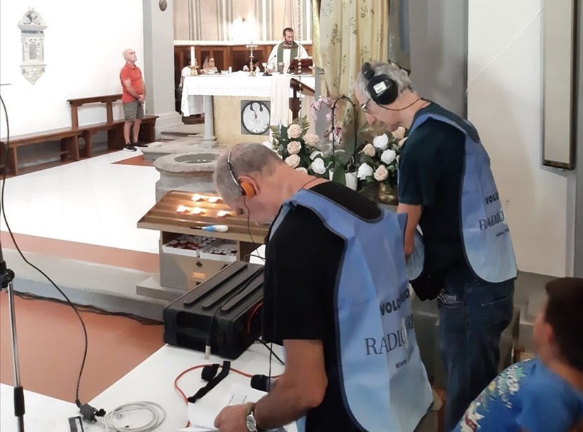 Oggi la Messa di Radio Maria è stata trasmessa da Palazzuolo.  Immagini della registrazione