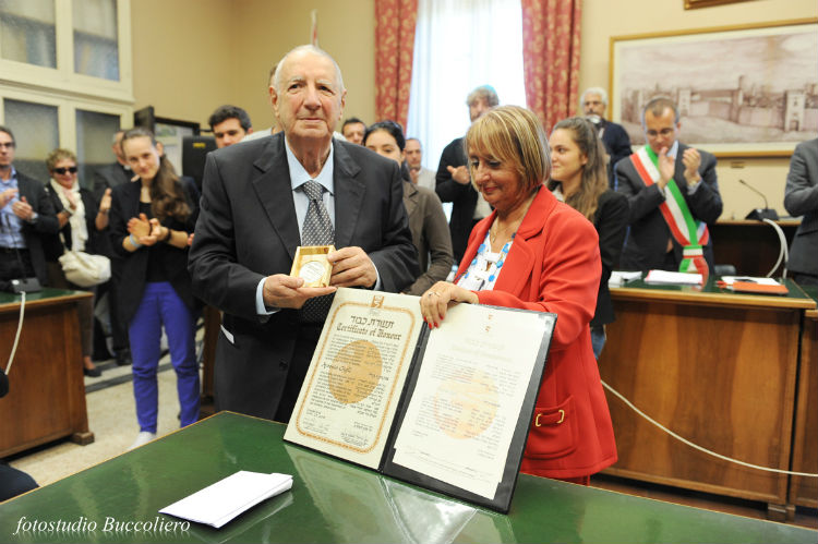 Antonio Gigli e Don Corsini “Giusto fra le Nazioni”. Cronaca e foto...