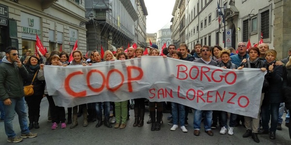 Coop. Da Borgo i dipendenti al presidio di Firenze