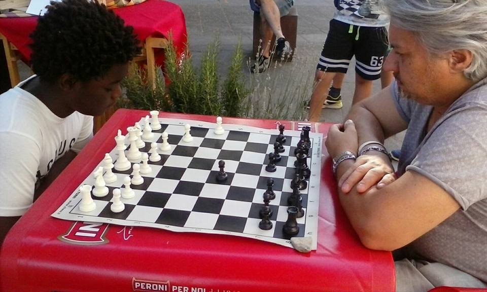 Cavallina. Via all'Estate, con gli scacchi