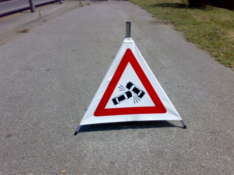 Incidente (lieve) tra l'Olmo e Firenze. Ragazzo e ragazza in codice giallo