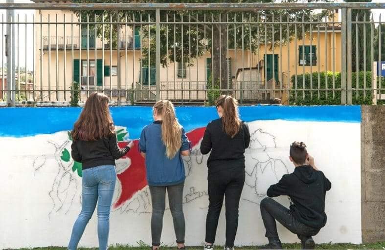 Murales. Studenti artisti a Rufina. Foto del Giorno