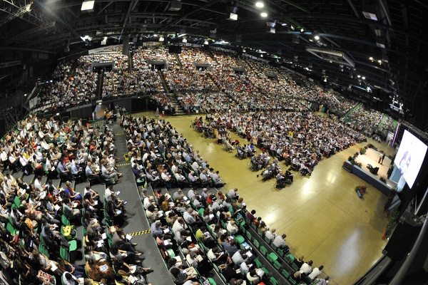 Oltre 400 abitanti del Mugello e dell’alta Valdisieve al congresso dei Testimoni di Geova a Firenze
