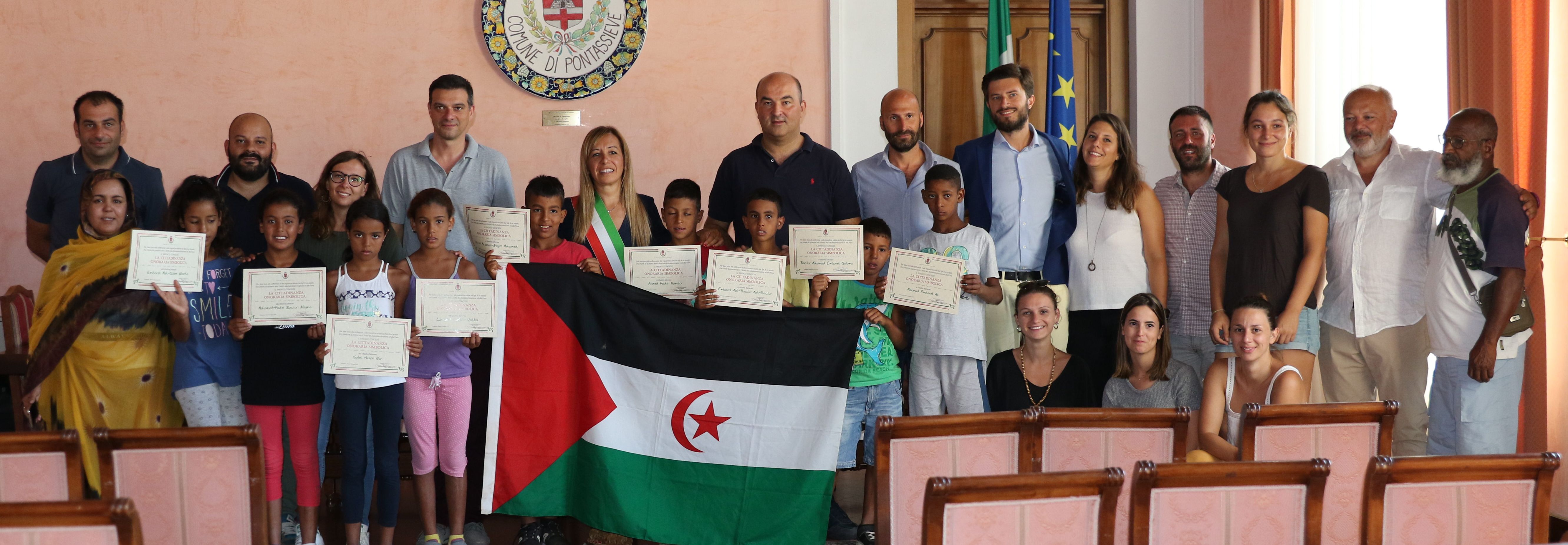 Pontassieve. Piccoli ambasciatori di pace: Consegnata la cittadinanza onoraria simbolica ai Saharawi.