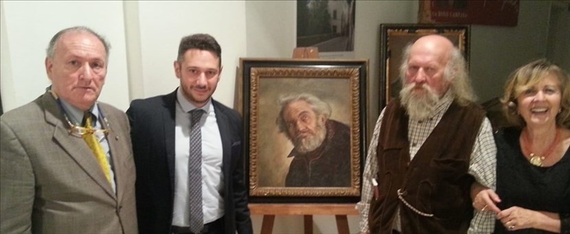 Nella foto Rodolfo Ridolfi il Sindaco  Triberti Mirna Gentilini ed l'artista davanti al ritratto di Lamberto Caffarelli