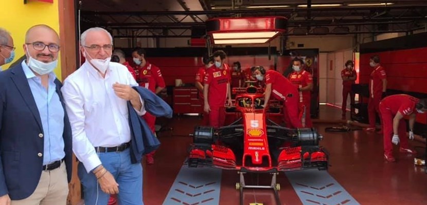Giovanni Bettarini ieri in autodromo per i test Ferrari