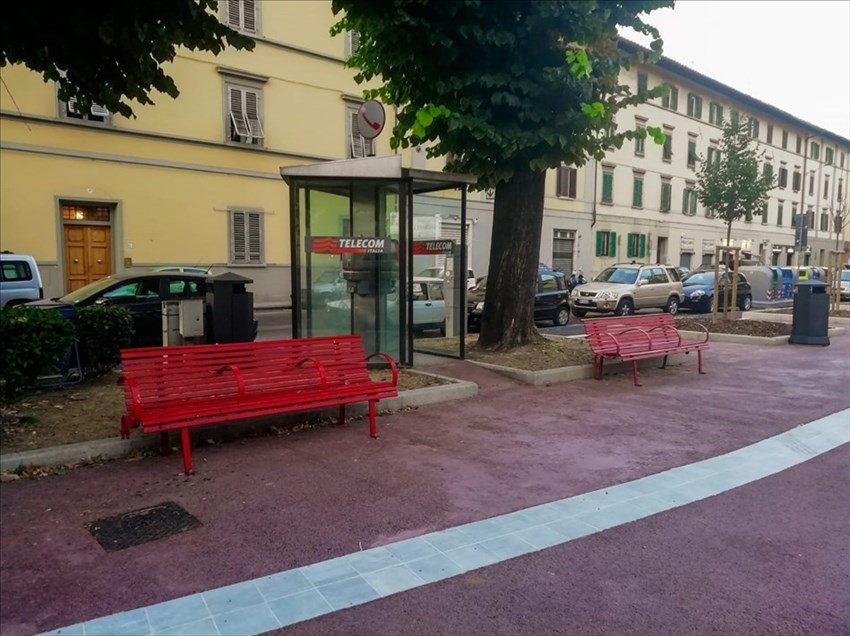 Scorcio della piazza