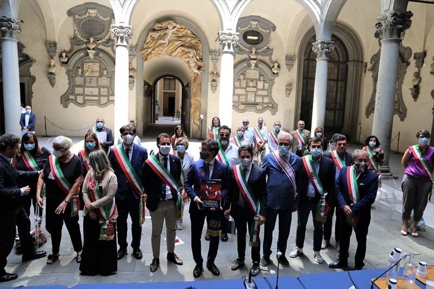 Cerimonia di siglatura dell'accordo delle "Vie di Dante"