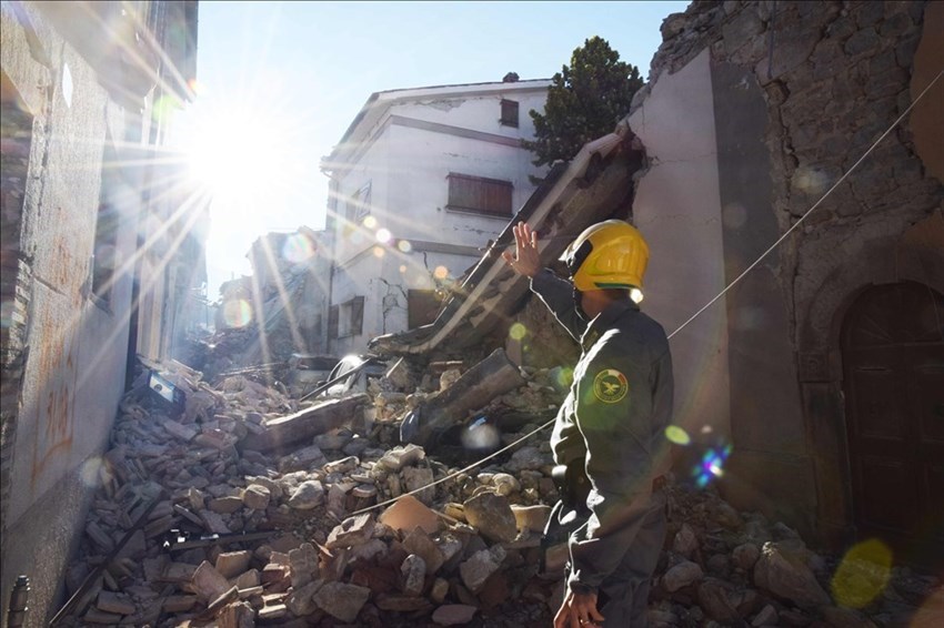Paolo Caramalli fra le macerie di Amatrice distrutta dal terremoto